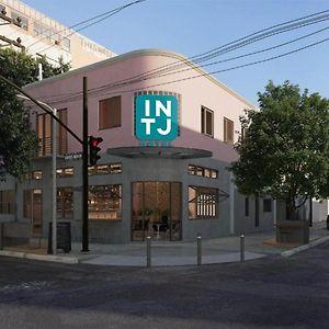 Intj Hotel